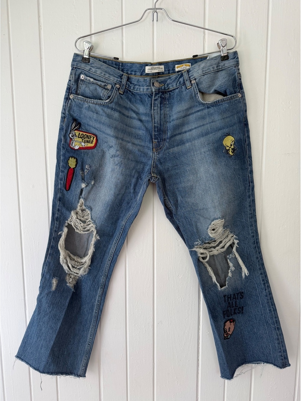 Looney Tunes Patchwork Distressed Denim Jeans with Ripped Details and Fr